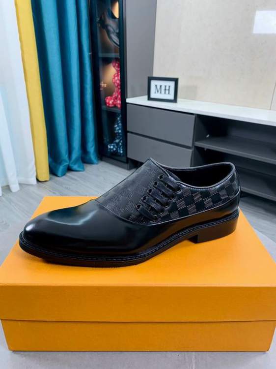 Picture of Louis Vuitton Shoes _SKULVsz38-443C064413752